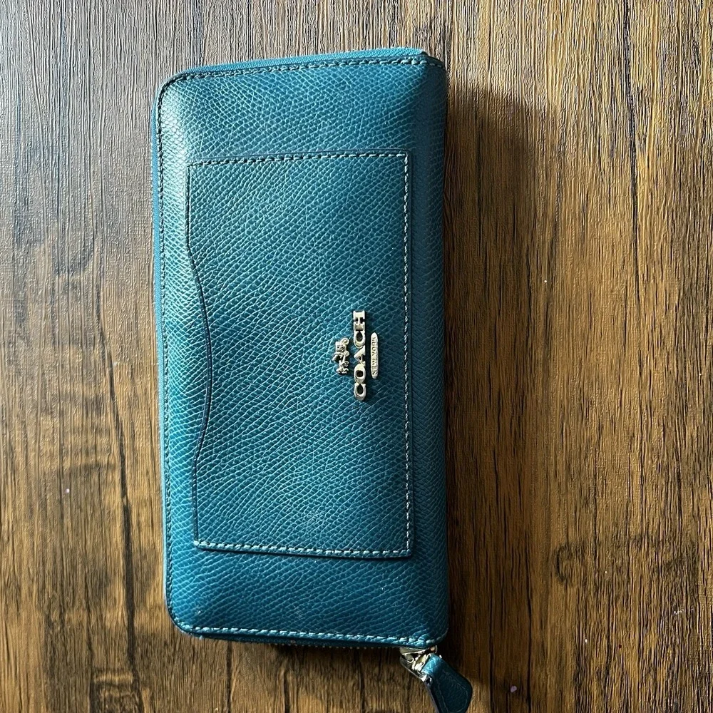Coach F54007 Crossgrain Accordion Zip Around Leather Wallet Teal Blue